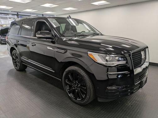 2023 Lincoln Navigator Reserve