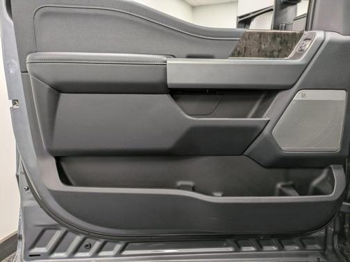 2024 Ford F-350 Lariat Super Duty