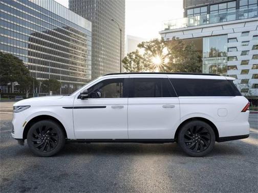 2025 Lincoln Navigator L Reserve