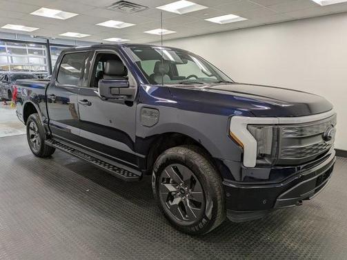 2023 Ford F-150 Lightning LARIAT