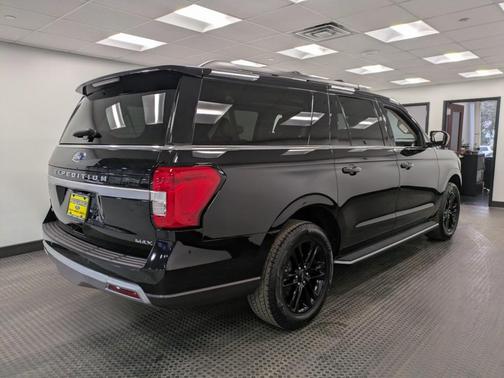 2022 Ford Expedition Max XLT