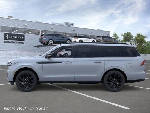 2025 Lincoln Navigator L Reserve