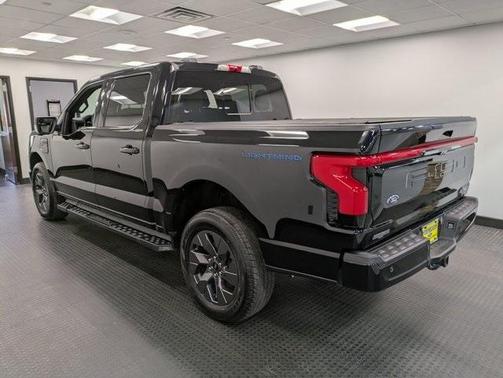2023 Ford F-150 Lightning LARIAT