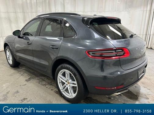 2018 Porsche Macan Base (PDK)