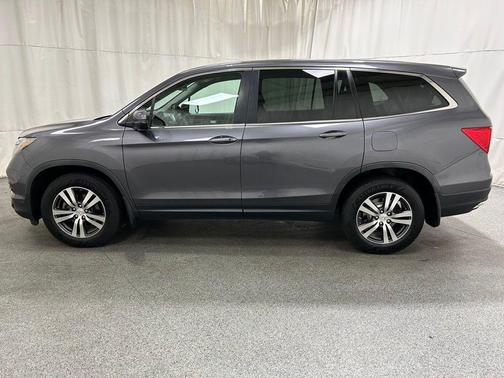 2017 Honda Pilot EX