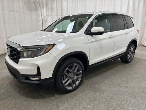 Platinum White Pearl 2023 Honda Passport EX-L
