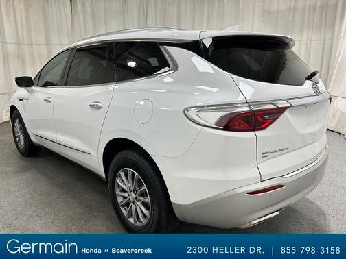 2022 Buick Enclave Essence