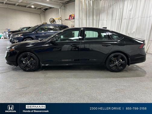 Crystal Black Pearl 2023 Honda Accord Hybrid Sport-L