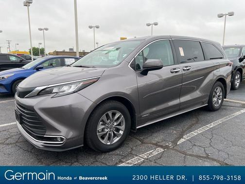 2021 Toyota Sienna XLE