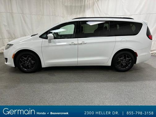 2020 Chrysler Pacifica Touring-L