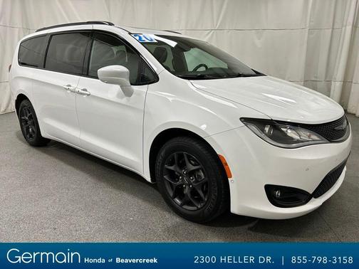 2020 Chrysler Pacifica Touring-L