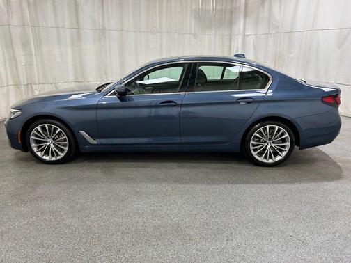 2023 BMW 530 i