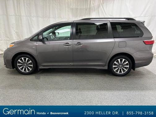 2020 Toyota Sienna LE