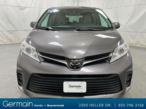 2020 Toyota Sienna LE