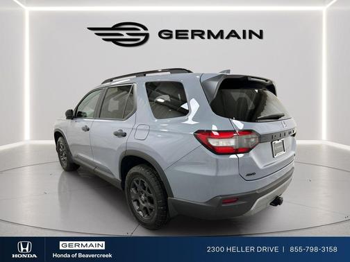 Sonic Gray Pearl 2025 Honda Pilot TrailSport