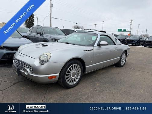 2004 Ford Thunderbird 