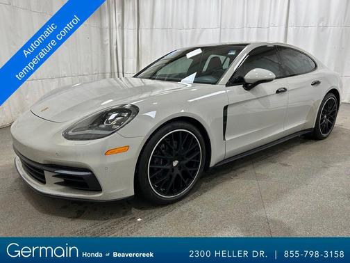 2020 Porsche Panamera 4