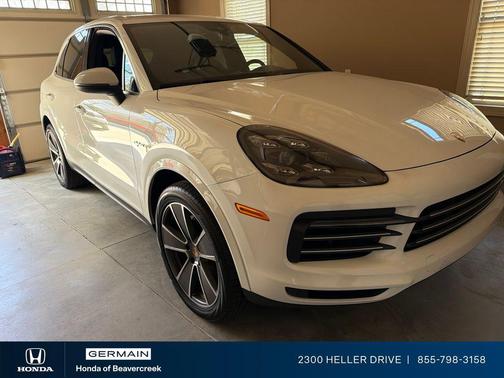 White 2020 Porsche Cayenne AWD