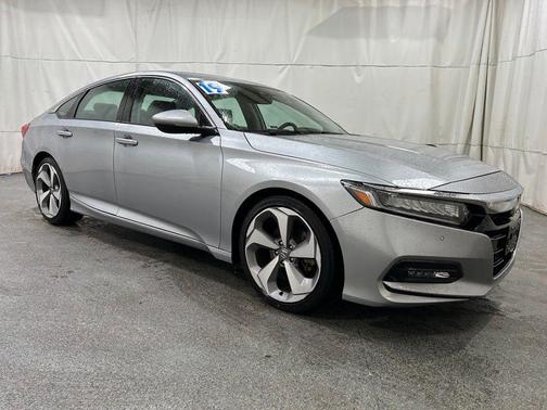 2019 Honda Accord Touring 2.0T