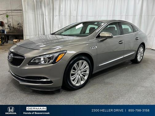Pepperdust Metallic 2019 Buick LaCrosse Essence