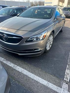 Pepperdust Metallic 2019 Buick LaCrosse Essence