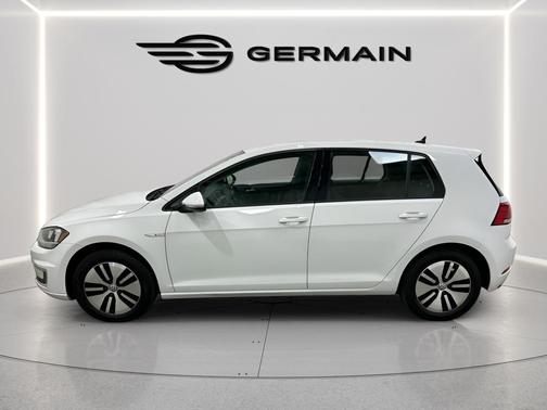 Pure White 2019 Volkswagen e-Golf SE
