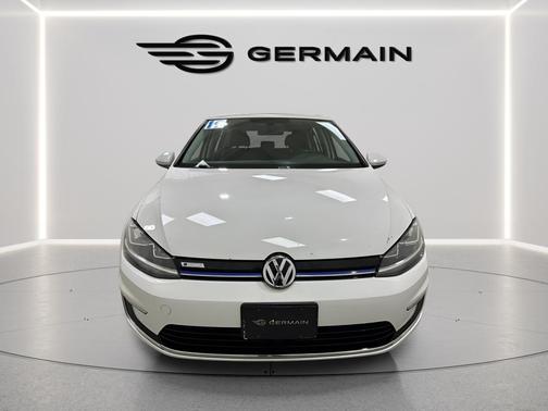 Pure White 2019 Volkswagen e-Golf SE