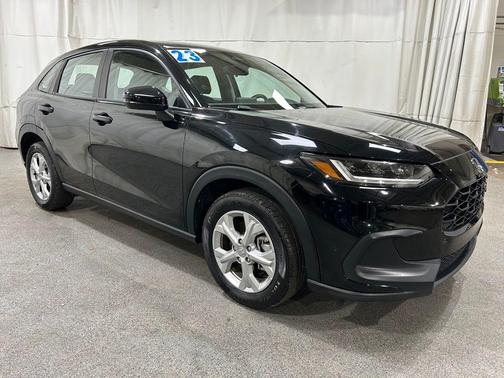 Crystal Black Pearl 2023 Honda HR-V LX