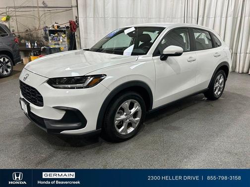 Platinum White Pearl 2023 Honda HR-V LX