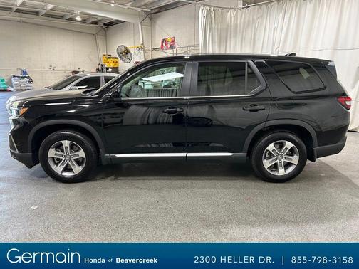 Crystal Black Pearl 2025 Honda Pilot EX-L
