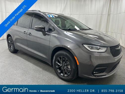 2022 Chrysler Pacifica Touring-L