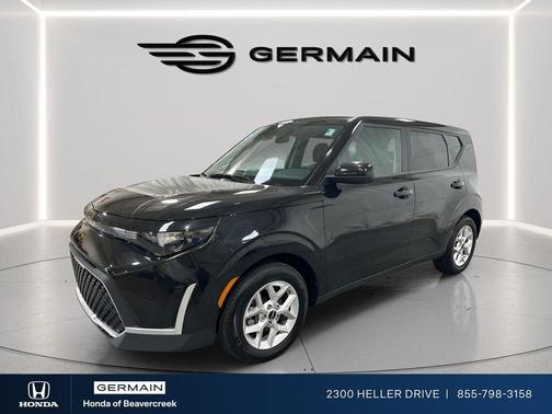 Fusion Orange 2025 Kia Soul LX