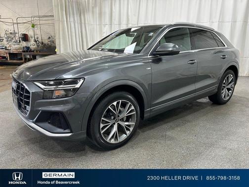 Daytona Gray Pearl Effect 2021 Audi Q8 55 Premium Plus