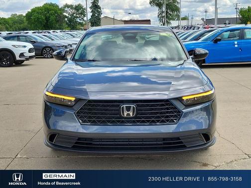 Meteorite Gray Metallic 2026 Honda Accord SE