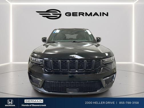Diamond Black 2025 Jeep Grand Cherokee Laredo