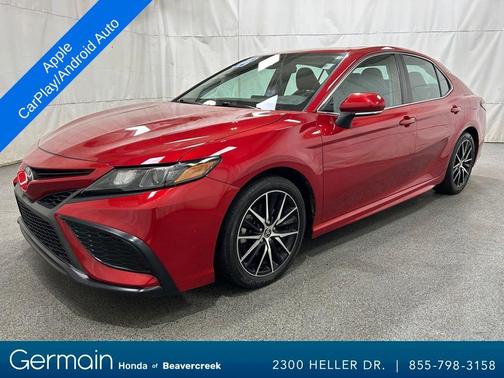 2022 Toyota Camry SE