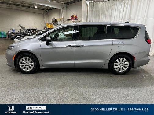 Billet Silver Metallic Clearcoat 2021 Chrysler Voyager L