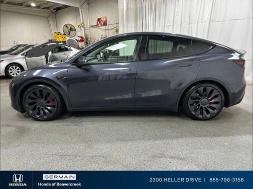 Deep Blue Metallic 2024 Tesla Model Y Performance