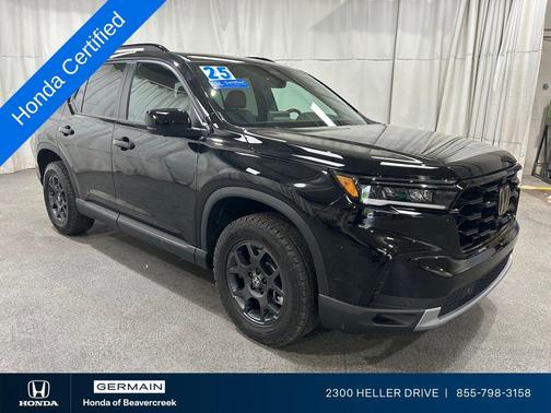 Crystal Black Pearl 2025 Honda Pilot TrailSport