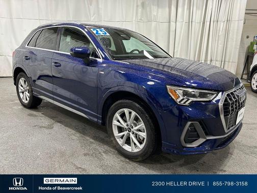 Navarra Blue Metallic 2025 Audi Q3 45 S line Premium