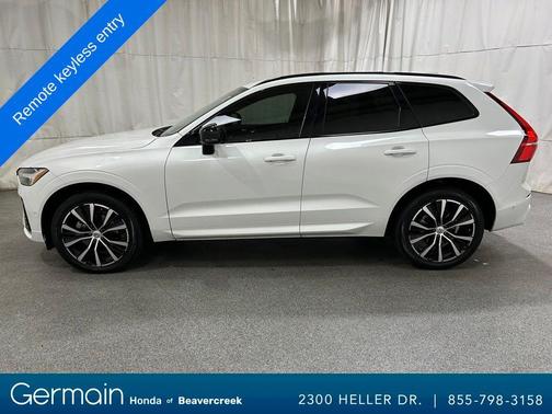 2024 Volvo XC60 B5 Plus Dark Theme