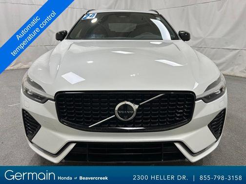2024 Volvo XC60 B5 Plus Dark Theme