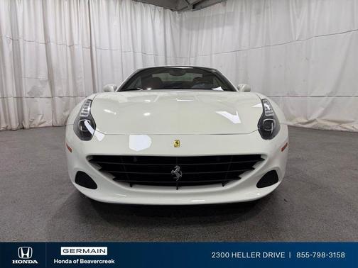 Bianco Avus 2016 Ferrari California T