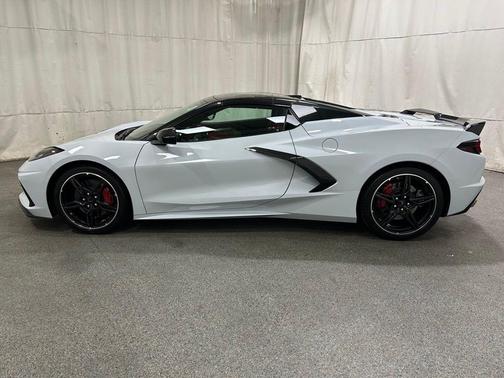 2022 Chevrolet Corvette Stingray w/2LT