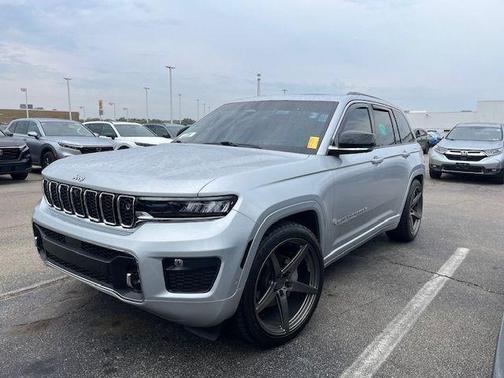2022 Jeep Grand Cherokee Overland