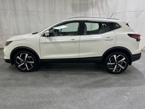 2021 Nissan Rogue Sport SL