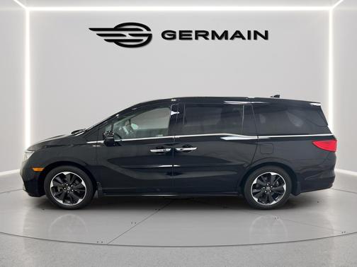 Crystal Black Pearl 2024 Honda Odyssey Elite