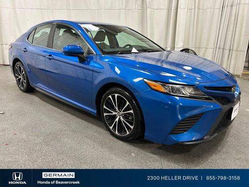 Blue Streak Metallic 2019 Toyota Camry SE