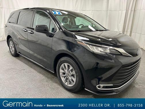 2022 Toyota Sienna XLE