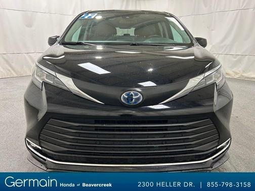 2022 Toyota Sienna XLE